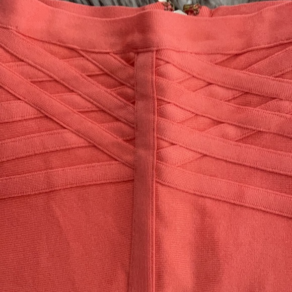Bebe Peach color bondage skirt - Picture 2 of 4